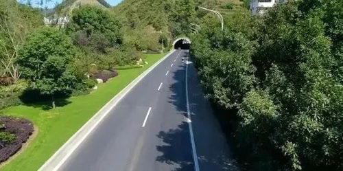 四好農村路丨從經濟通道變身文化長廊，建德這條隧道厲害了